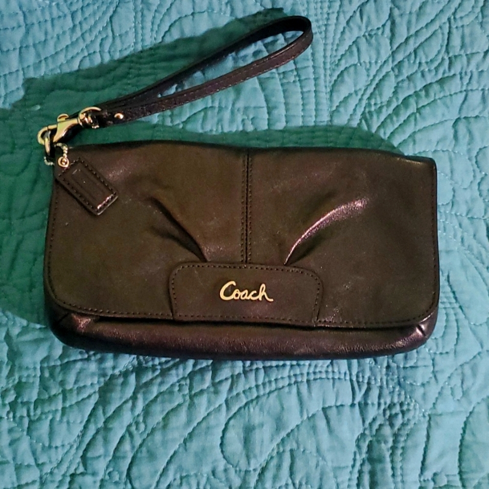 Coach leather wristlet - Picture 1 of 11